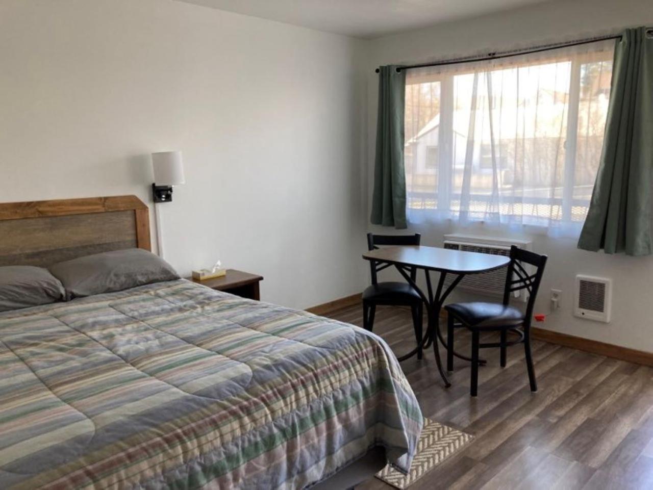 John Day Motel Экстерьер фото